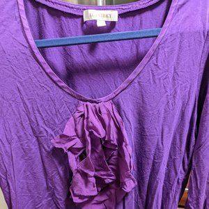 Deep purple flattering Ellen Tracy pull-over v-neck top, size L